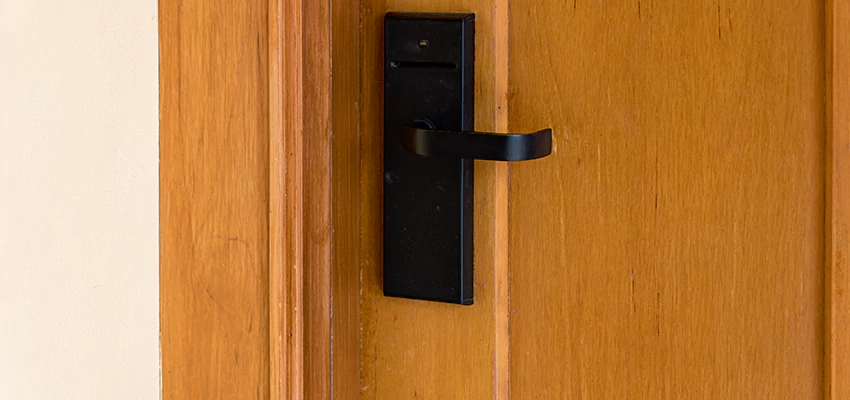 Home Security And Alarm Monitoring in Silver Lakes, California