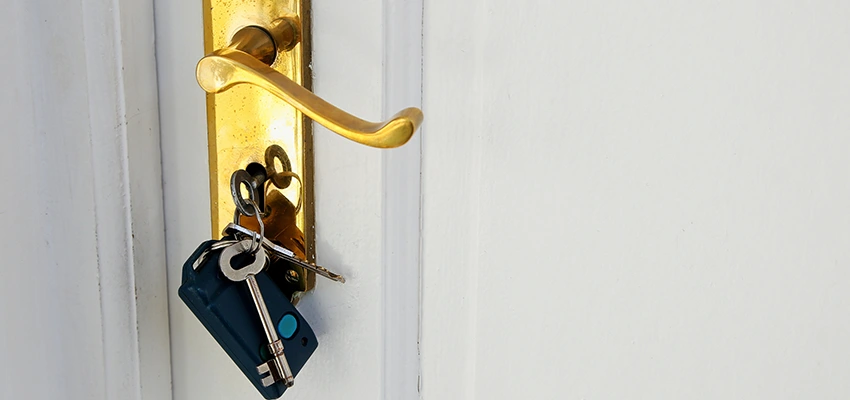 Broken Door Key Extraction in Silver Lakes, CA