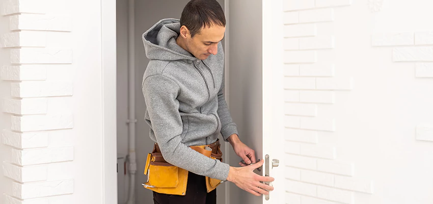 Nighttime Locksmith Near Me in Silver Lakes, CA