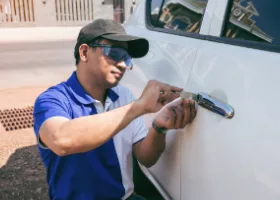 Car Locksmith in Silver Lakes, CA